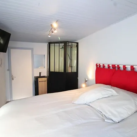 Maison De Caractere Au Puy Mary, Terrasse, Animaux Acceptes - Fr-1-742-621 * Le Falgoux